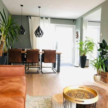 Compleet Huis In Nijmegen Lejlighed Eksteriør billede